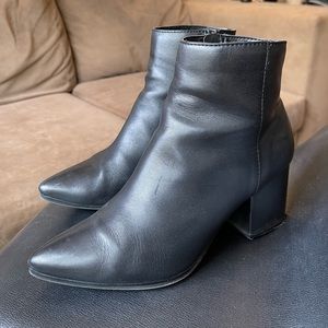 ALDO classic black leather ankle boots, size 9